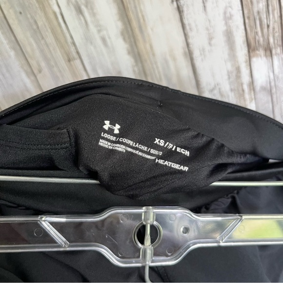 Under Armor Classic Black & Blue Fly By Shorts - Picture 6 of 6